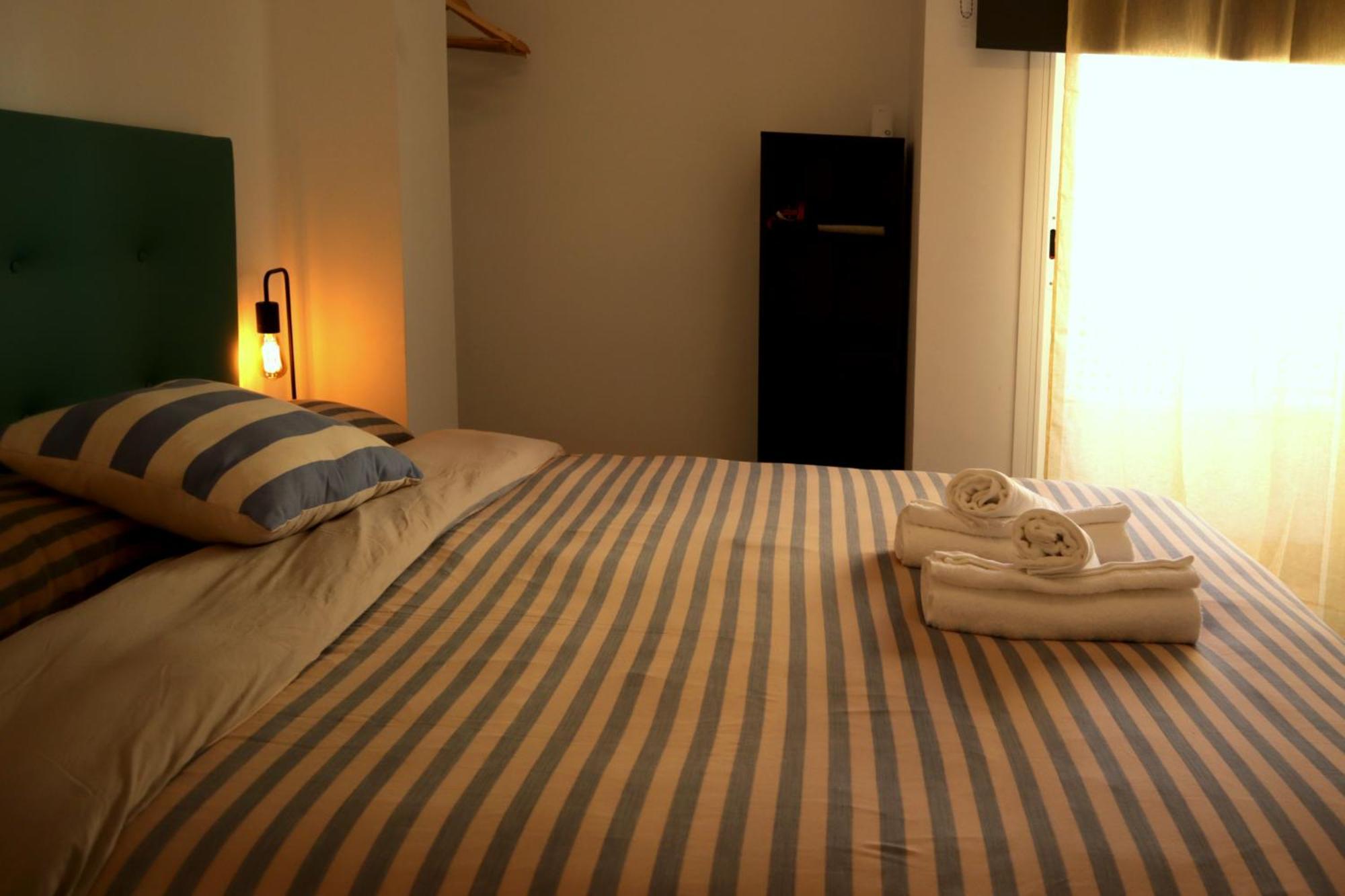 Apartment With Two Suites In The Center Of マラガ エクステリア 写真